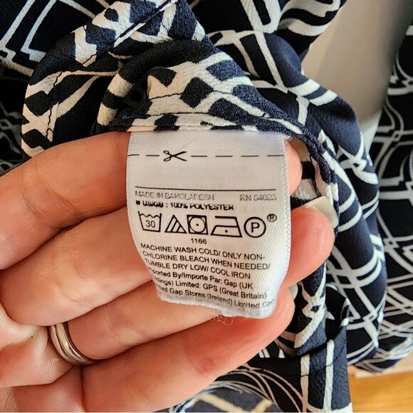 Banana Republic Dillon Button Down Blouse Small Blue White - Picture 6 of 6